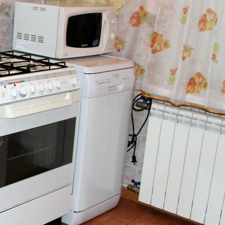 Apartment Near Metro Akademgorodok Kiev Buitenkant foto